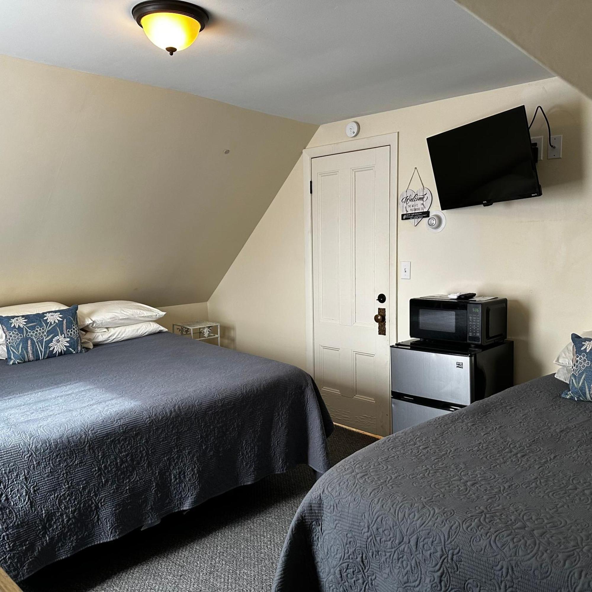 The Whitetail Inn And Suites- Lincoln Ngoại thất bức ảnh